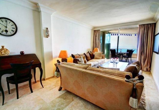 Apartment in Torremolinos - Luxury Suite Penthouse 4 bedrooms facing the sea