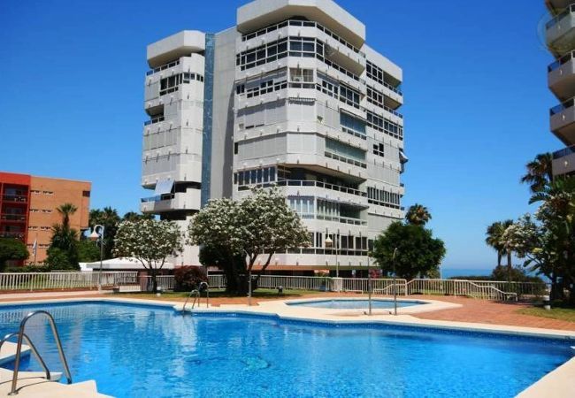 Apartment in Torremolinos - Luxury Suite Penthouse 4 bedrooms facing the sea