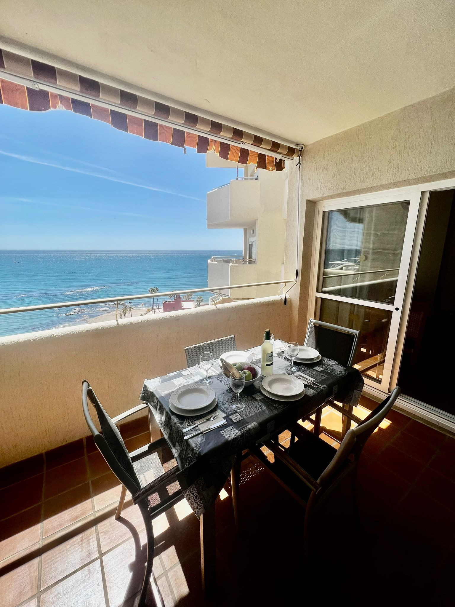  in Benalmádena - Benalbeach Beach Front Apartment