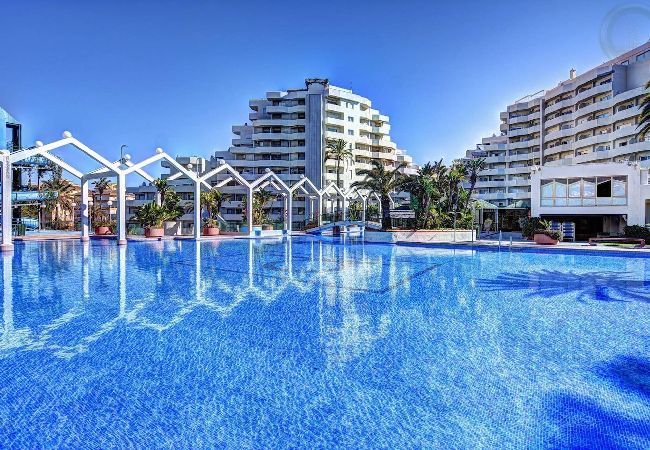 Apartment in Benalmádena - Apartment with sea views and large terrace