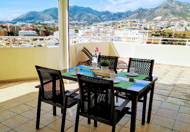 Apartment in Benalmádena - Deluxe Apartment Sea View & Large Terrace