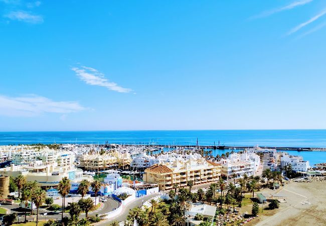 Apartment in Benalmádena - Deluxe penthouse with sea views near Puerto Marina