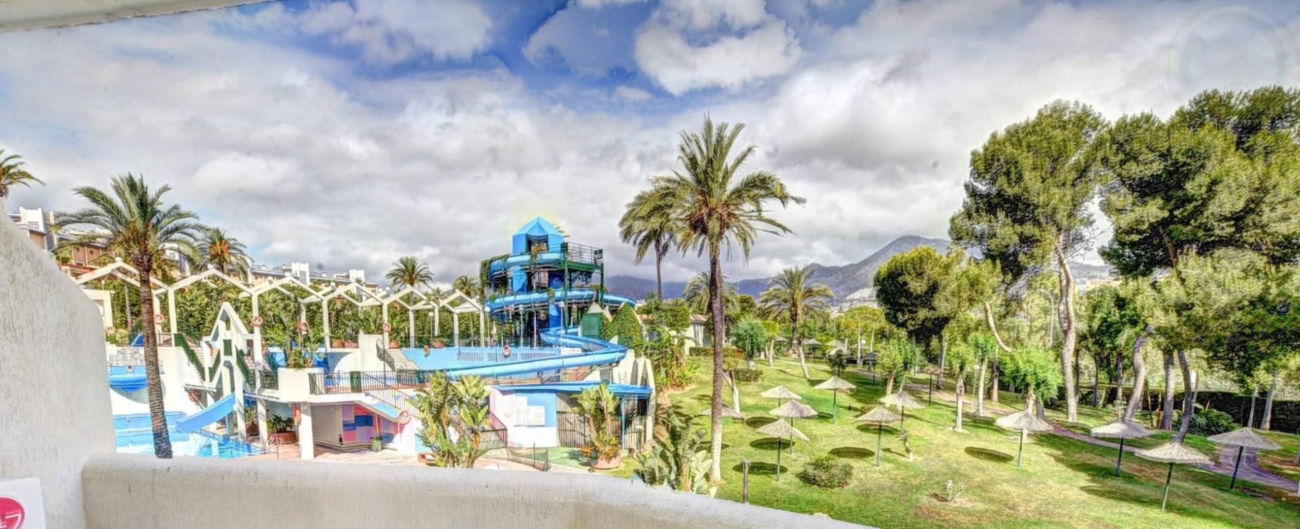  in Benalmádena - Deluxe Apartment in BenalBeach with Water Park