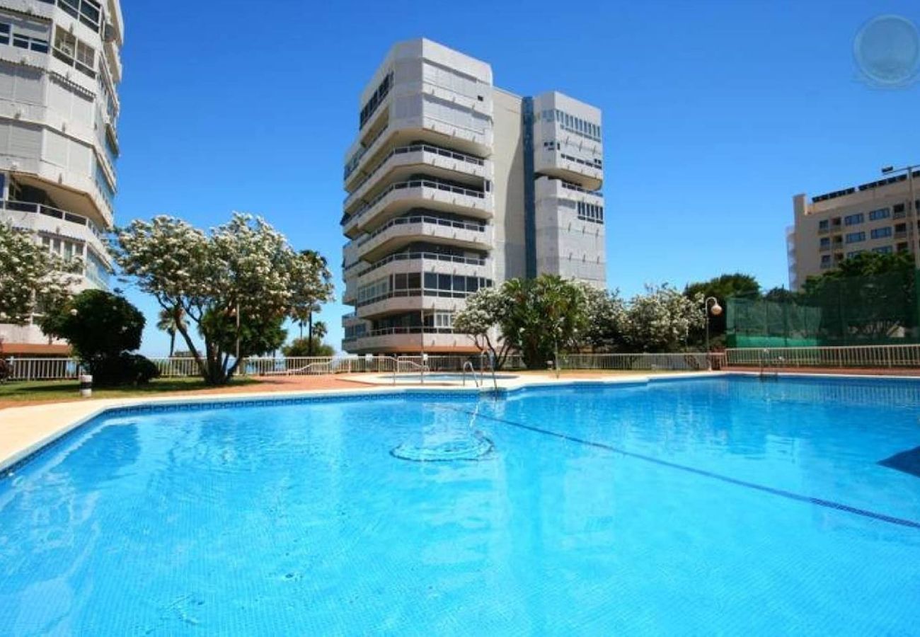 Apartment in Torremolinos - Luxury Suite Penthouse 4 bedrooms facing the sea