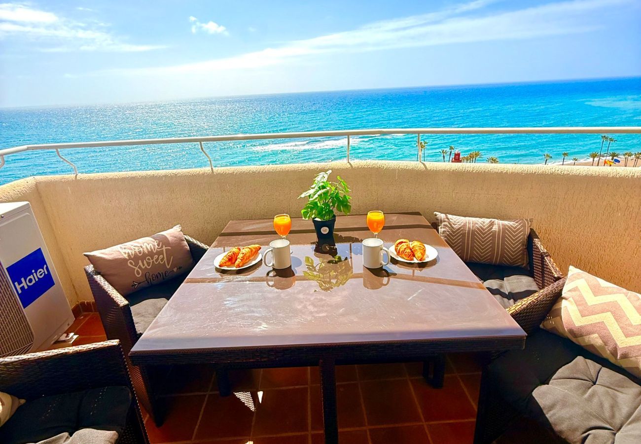 Apartment in Benalmádena - Benalbeach Apartment with Magnificent Sea View