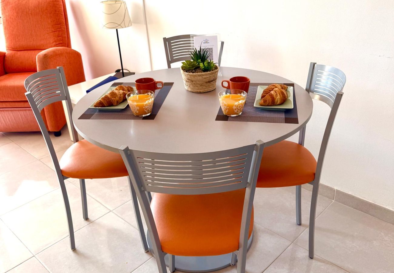 Studio in Benalmádena - Spacious Studio in Benalbeach with sea views