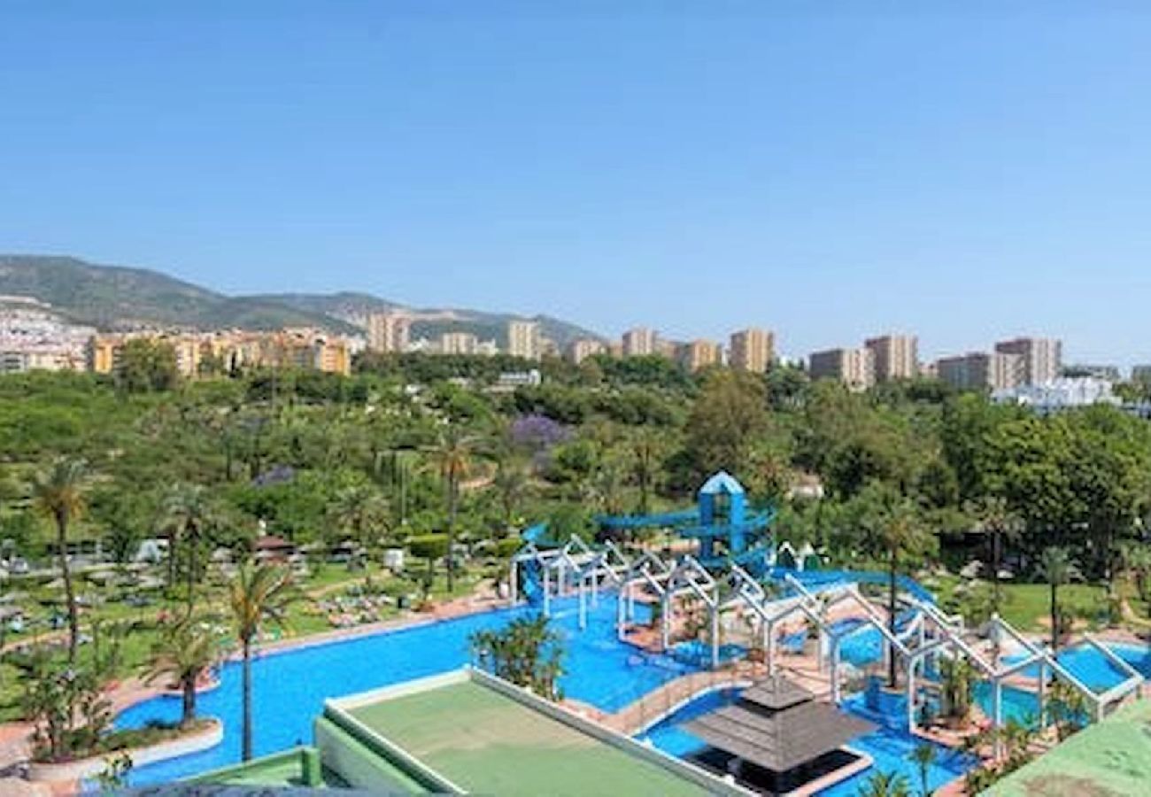 Apartment in Benalmádena - Apartment Large Terrace Sea & Mountain Benalbeach