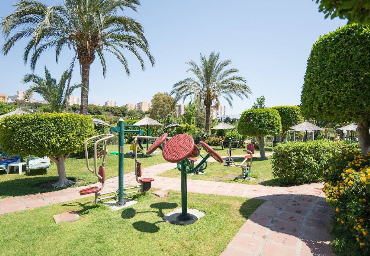 Apartment in Benalmádena - Apartment Large Terrace Sea & Mountain Benalbeach