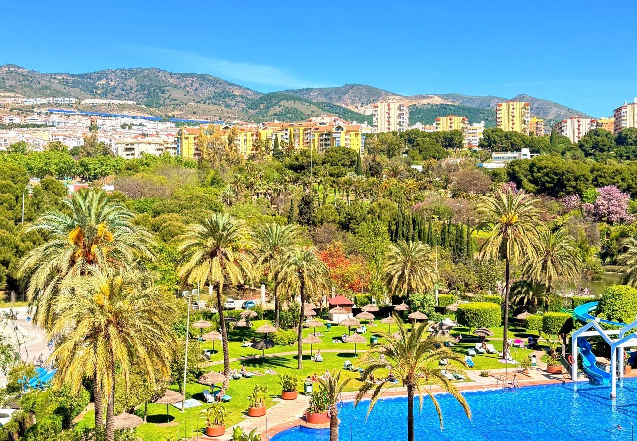Apartment in Benalmádena - Apartment Large Terrace Sea & Mountain Benalbeach