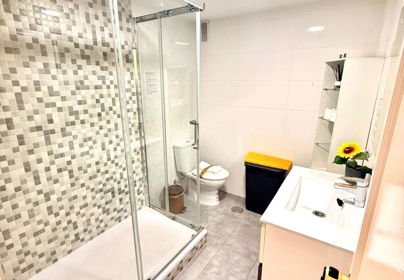 Apartment in Benalmádena - Apartment Front Sea View & Terrace BenalBeach