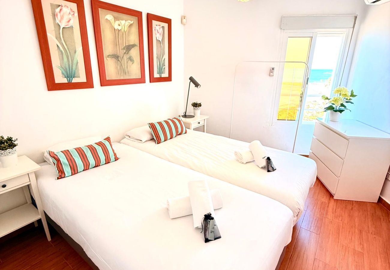Apartment in Benalmádena - Deluxe penthouse with sea views near Puerto Marina
