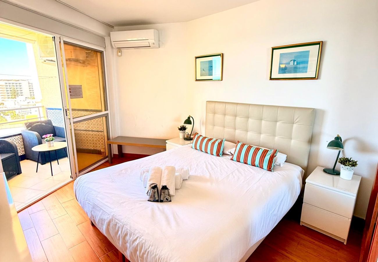 Apartment in Benalmádena - Deluxe penthouse with sea views near Puerto Marina