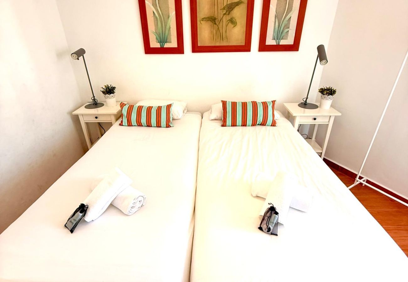 Apartment in Benalmádena - Deluxe penthouse with sea views near Puerto Marina