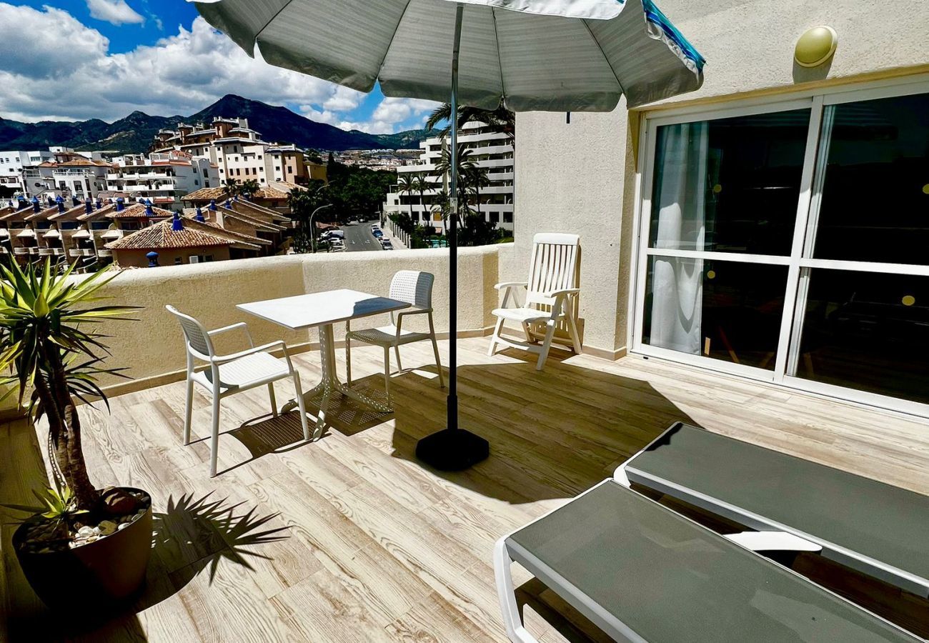Apartment in Benalmádena - Luxury Sea View Apartment with 2 Terraces