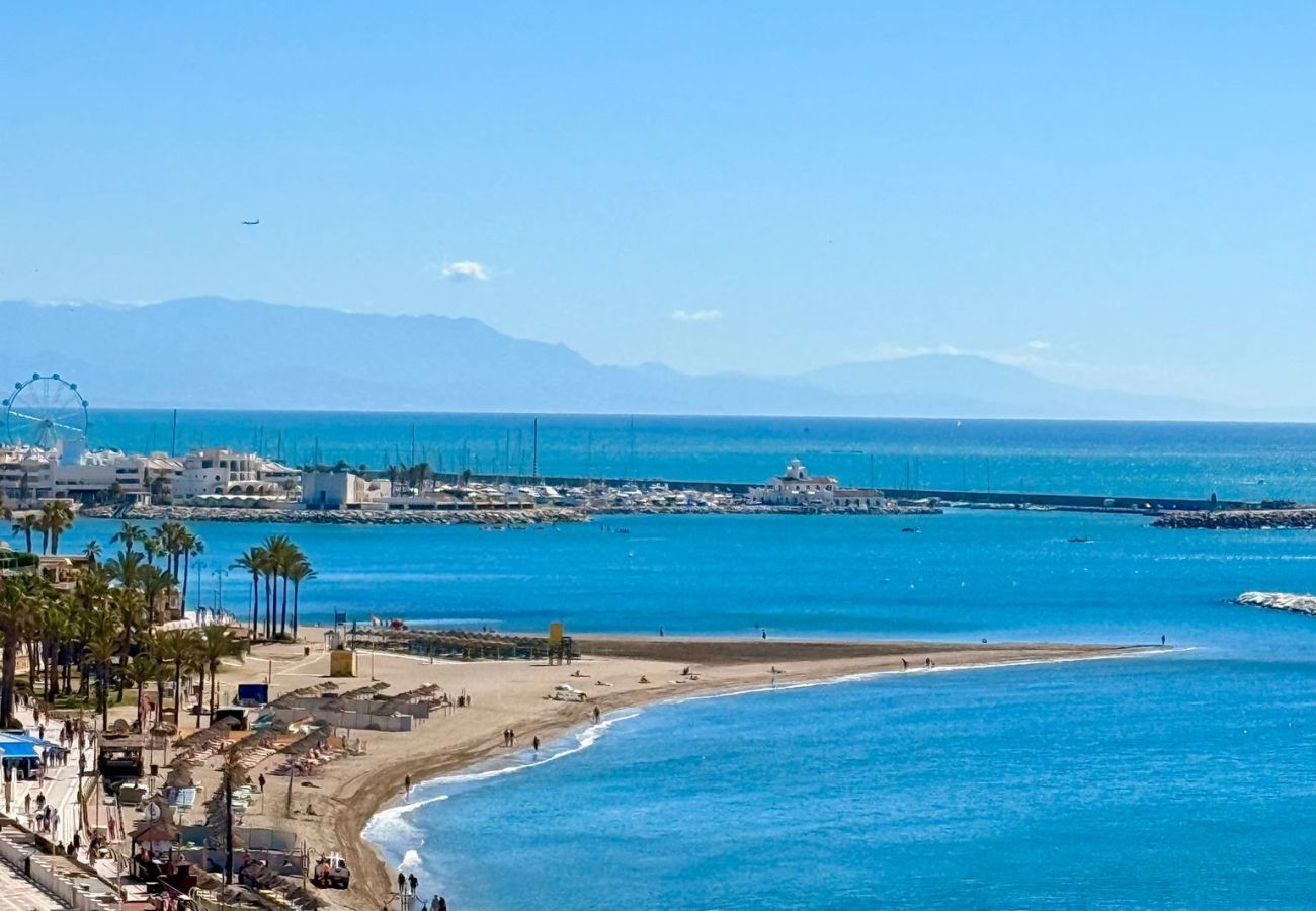 Apartment in Benalmádena - Large Deluxe Front Sea View Apartment Benalbeach