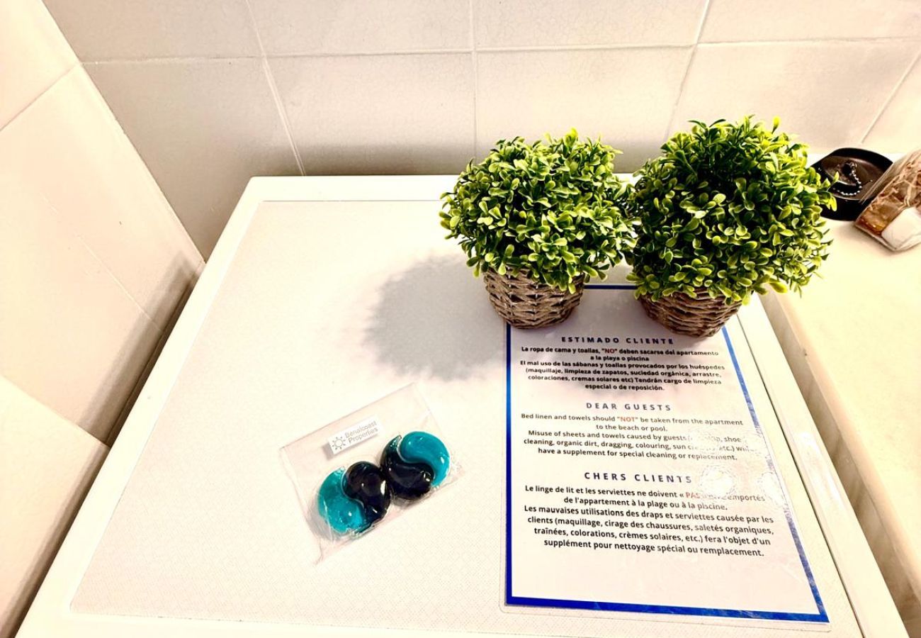 Apartment in Benalmádena - 1 Bedroom Apartment with Large Terrace and BBQ