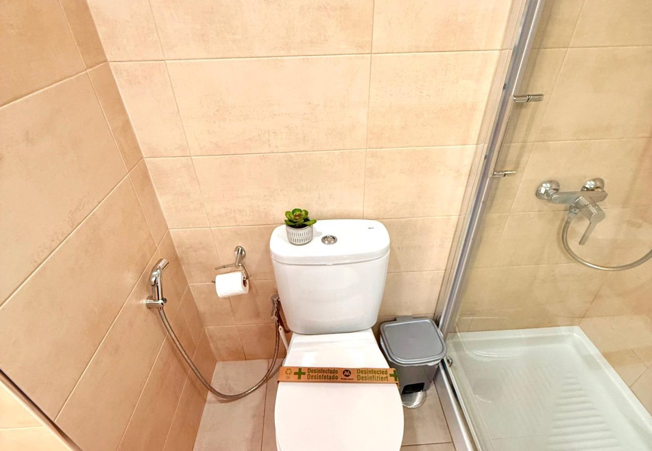 Apartment in Benalmádena - Benalbeach Apartment with Sea & Garden View 