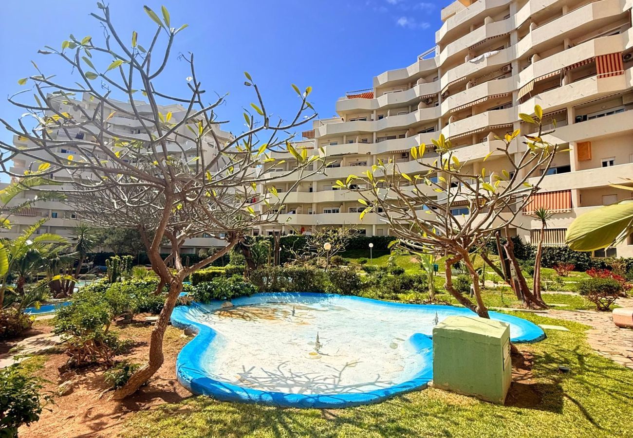 Apartment in Benalmádena - Benalbeach Apartment with Sea & Garden View 