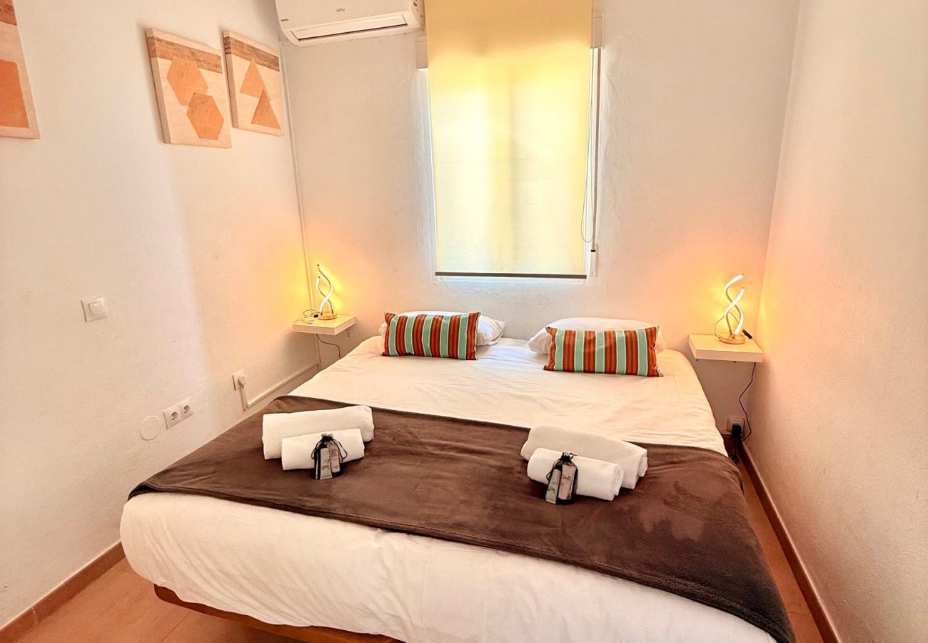 Apartment in Benalmádena - Benalbeach Apartment with Sea & Garden View 