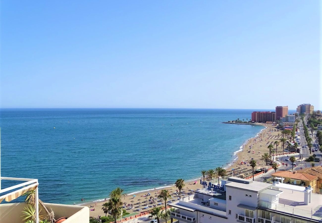 Apartment in Benalmádena - Benalmadena Front Line Sea View 1 Bedroom Large Apartment