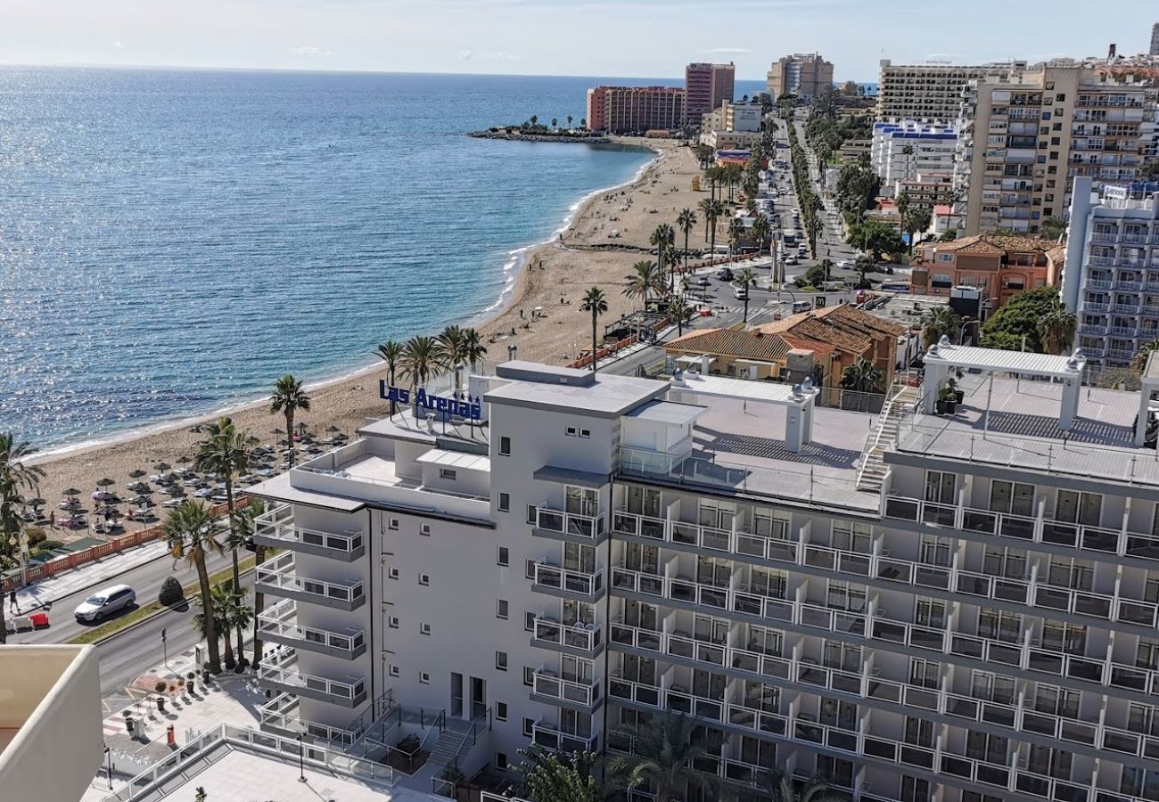 Apartment in Benalmádena - Benalmadena Front Line Sea View 1 Bedroom Large Apartment