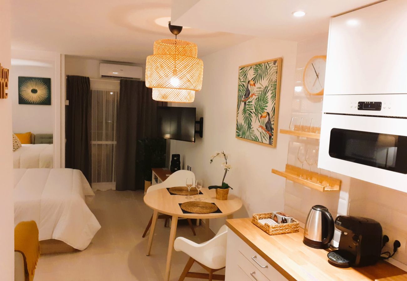 Studio in Benalmádena - Golden Sunset Sea View Premium Apartment