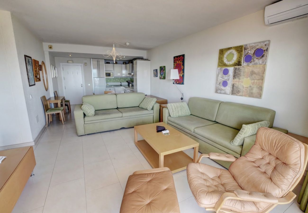 Apartment in Benalmádena - Deluxe Large Apartment with Sea Views Benalbeach