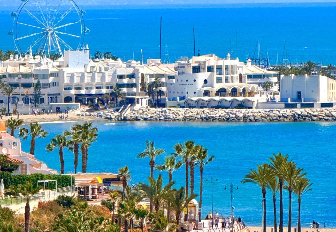 Apartment in Benalmádena - Deluxe Large Apartment with Sea Views Benalbeach