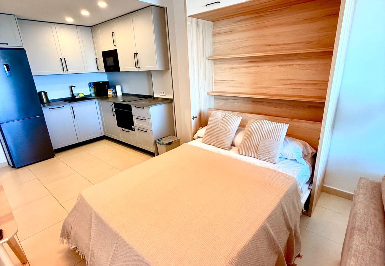 Apartment in Benalmádena - Deluxe Large Apartment with Sea Views Benalbeach