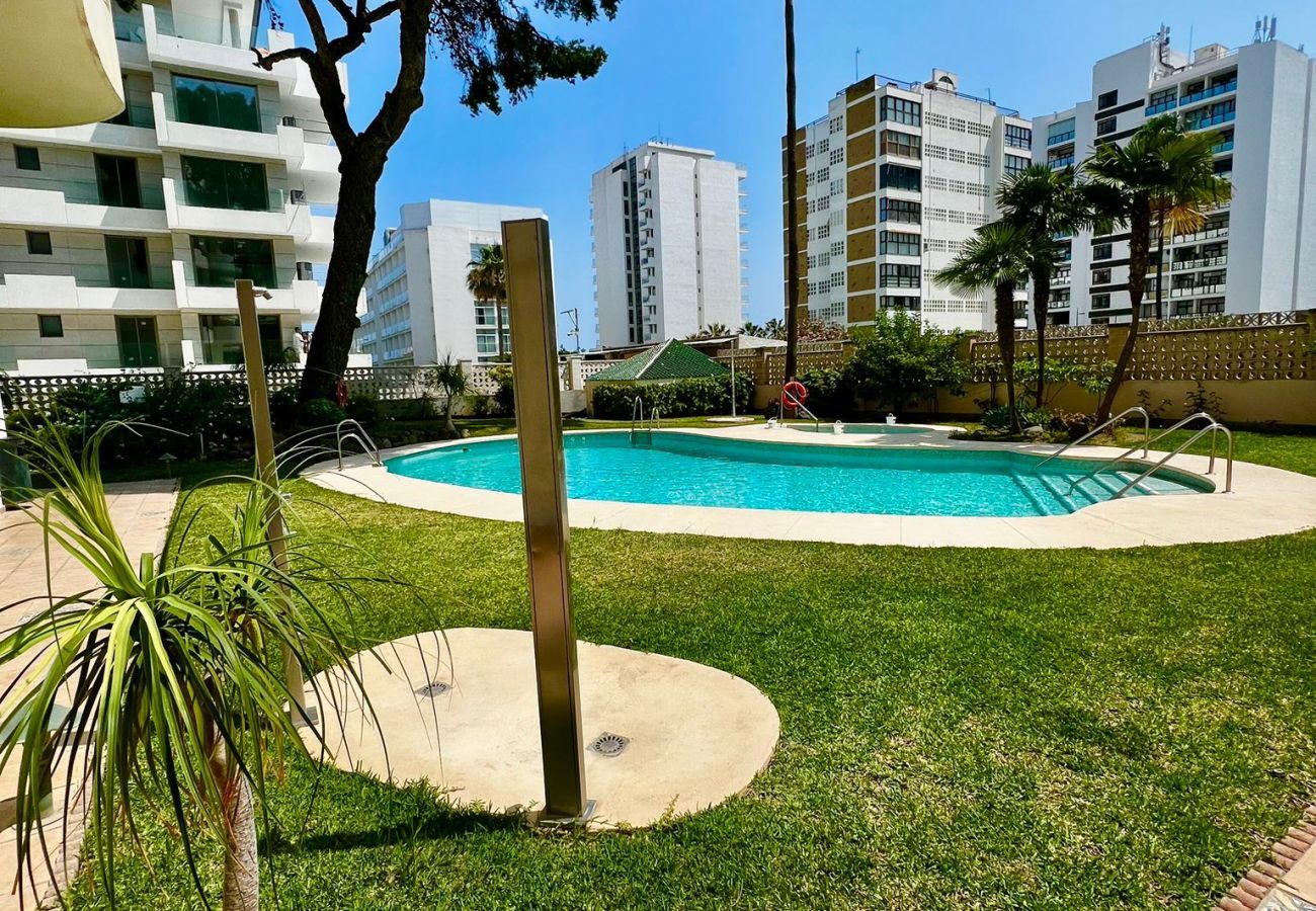 Apartment in Benalmádena - 2 Bedroom Apartment in Puerto Marina