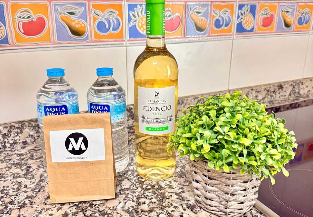 Apartment in Benalmádena - 2 Bedroom Apartment in Puerto Marina