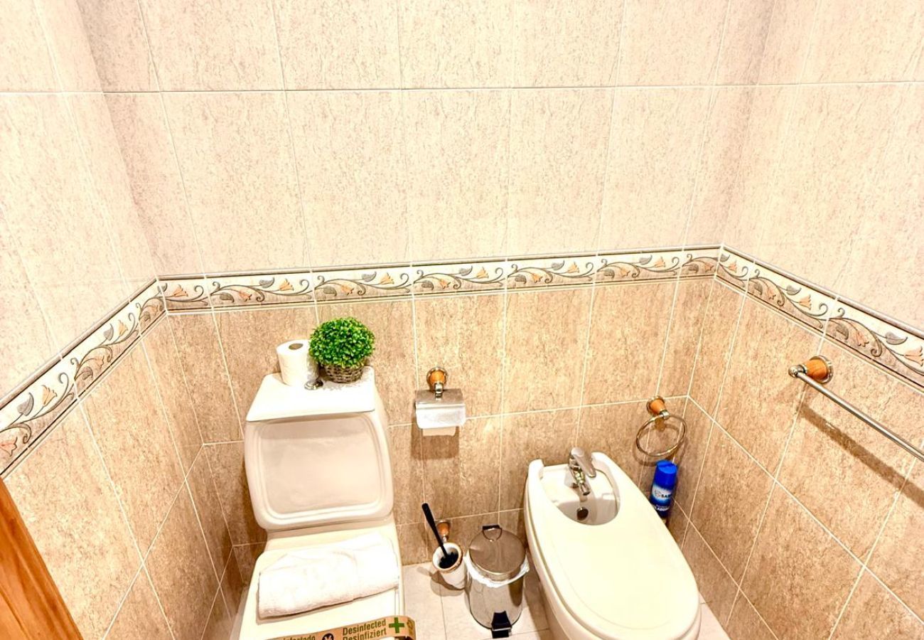 Apartment in Benalmádena - 2 Bedroom Apartment in Puerto Marina