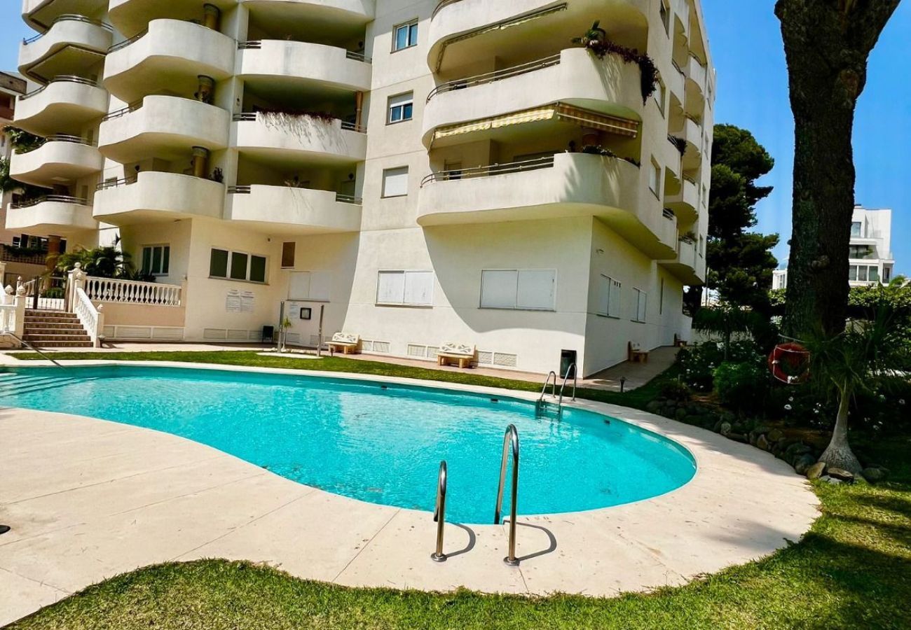 Apartment in Benalmádena - 2 Bedroom Apartment in Puerto Marina
