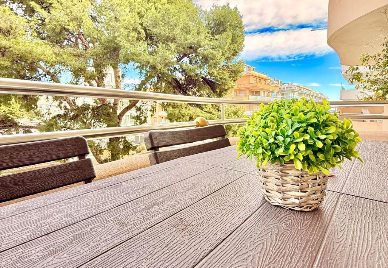 Apartment in Benalmádena - 2 Bedroom Apartment in Puerto Marina