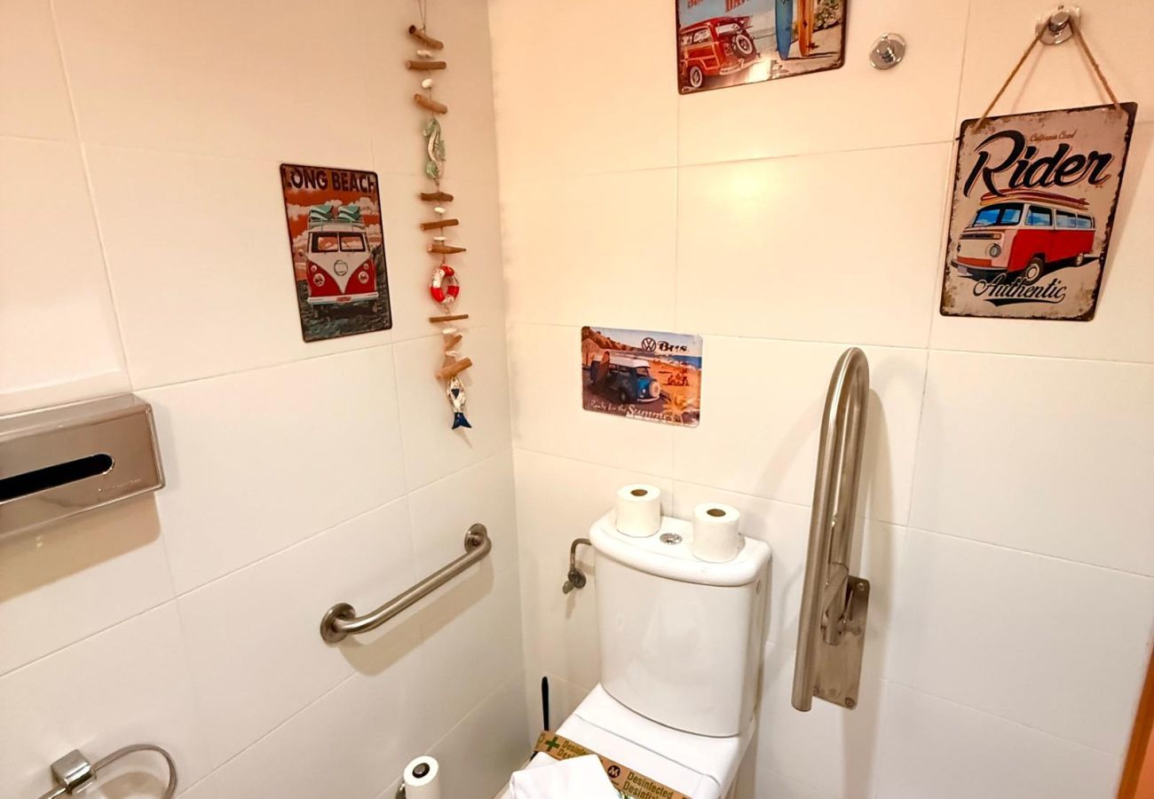 Apartment in Benalmádena - Charming Apartment in Benalbeach