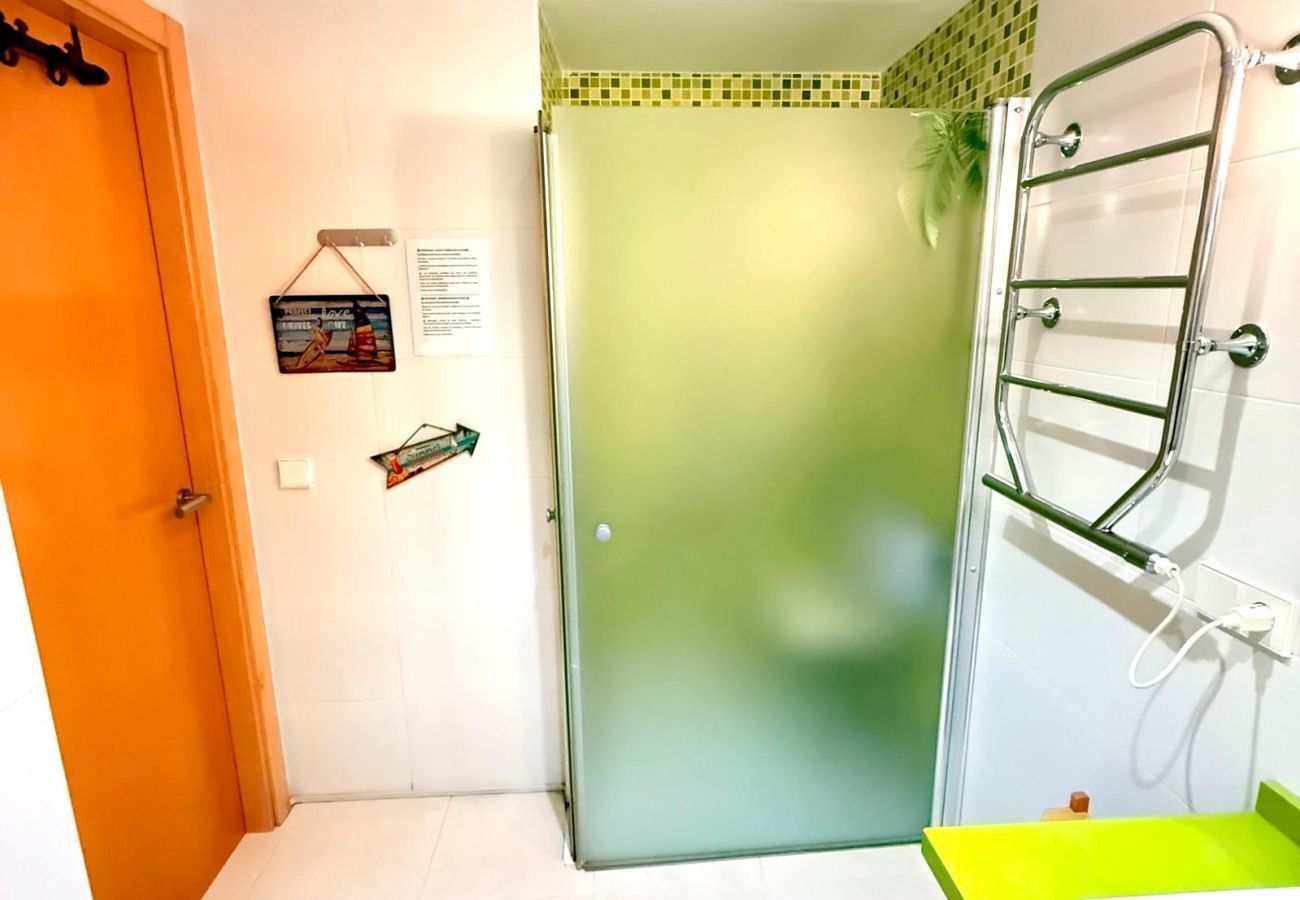 Apartment in Benalmádena - Charming Apartment in Benalbeach