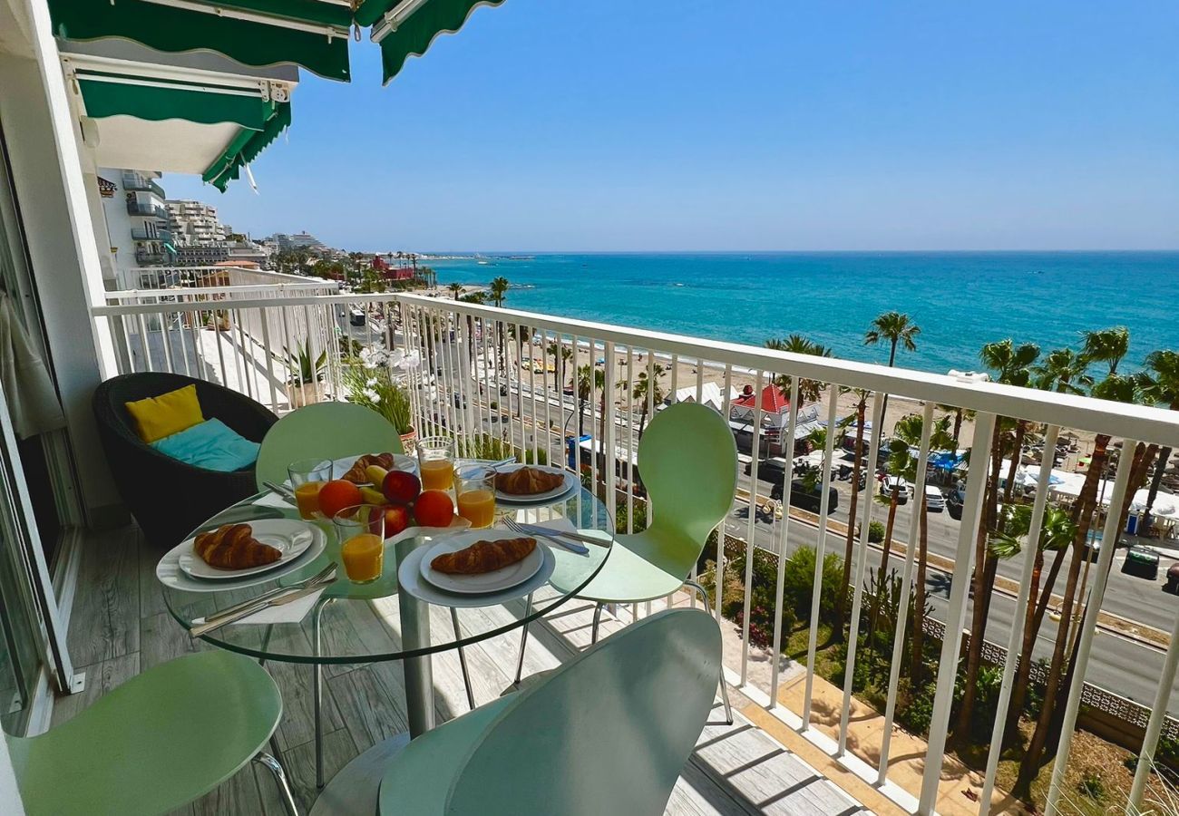 Apartment in Benalmádena - Apartment With Magnificent Frontal Sea View