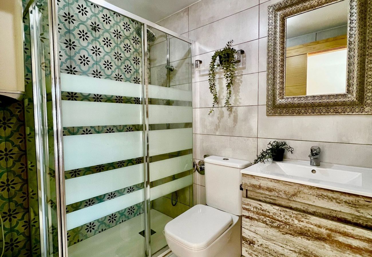 Apartment in Benalmádena - Apartment With Magnificent Frontal Sea View