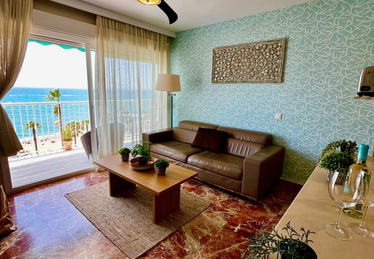 Apartment in Benalmádena - Apartment With Magnificent Frontal Sea View