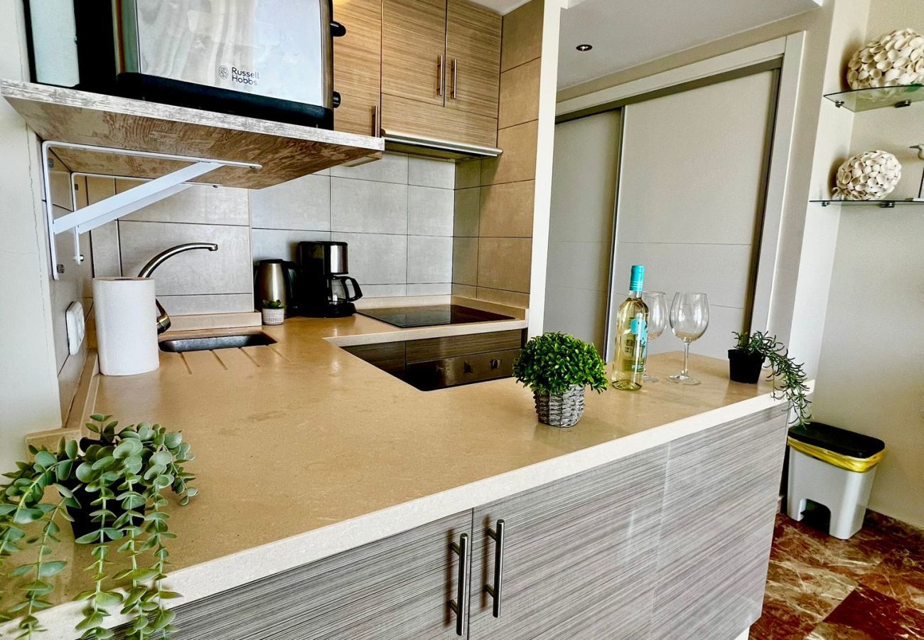 Apartment in Benalmádena - Apartment With Magnificent Frontal Sea View