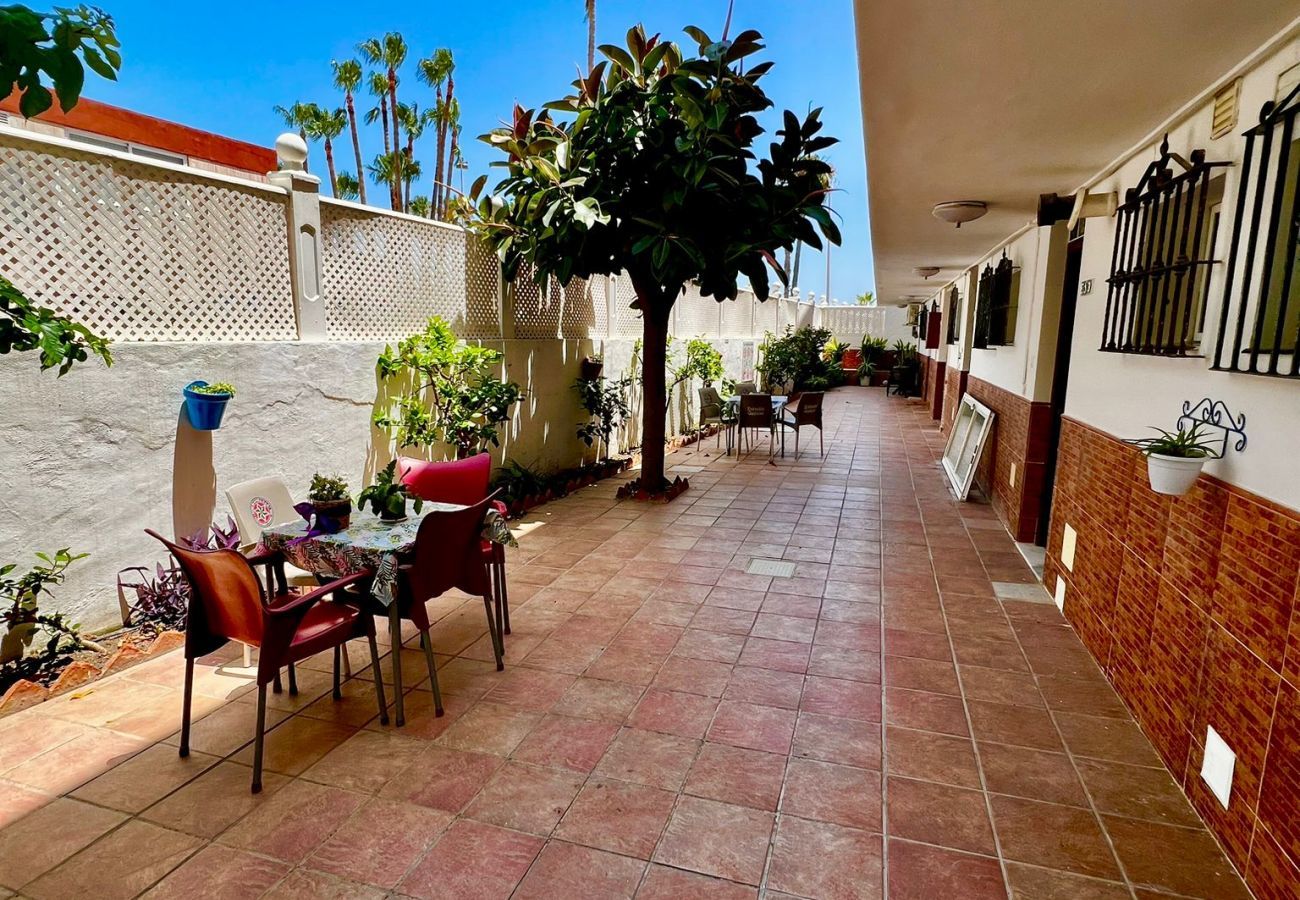 Apartment in Benalmádena - Garden View 1 bedroom Beach Retreat