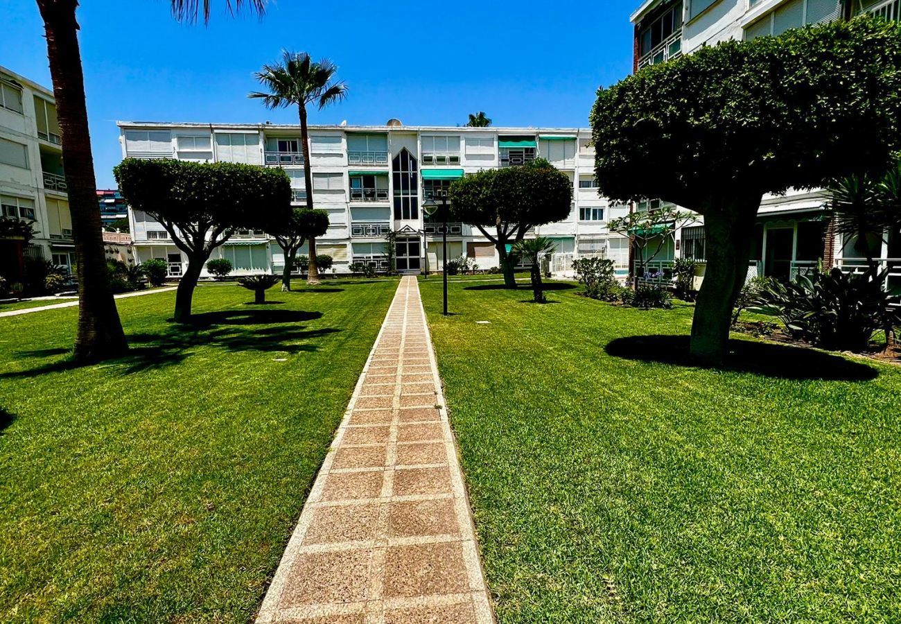 Apartment in Benalmádena - Garden View 1 bedroom Beach Retreat