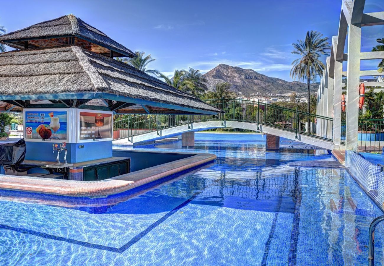 Apartment in Benalmádena - Pool View Apartment in Benalbeach