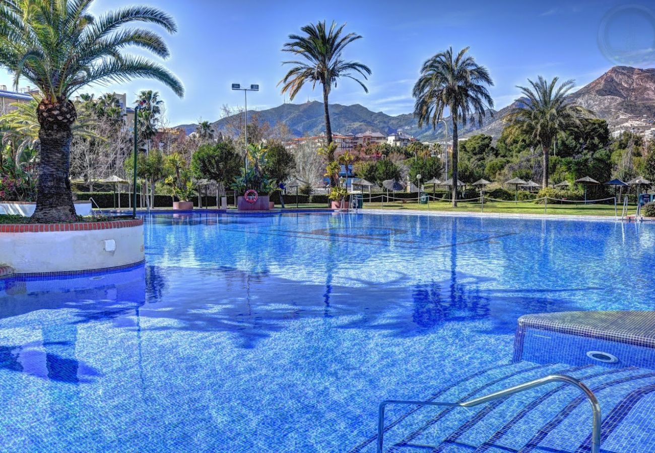 Apartment in Benalmádena - Pool View Apartment in Benalbeach