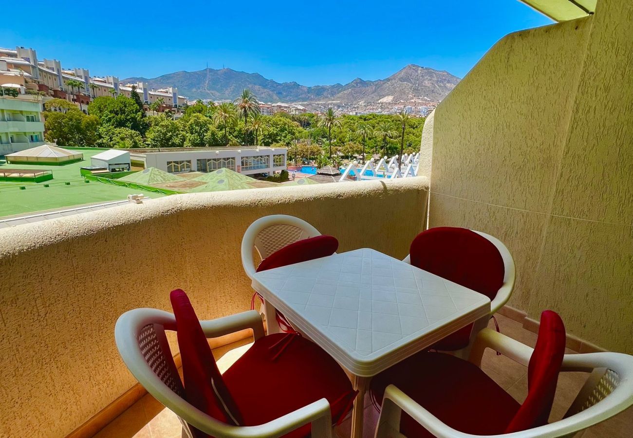 Apartment in Benalmádena - Pool View Apartment in Benalbeach