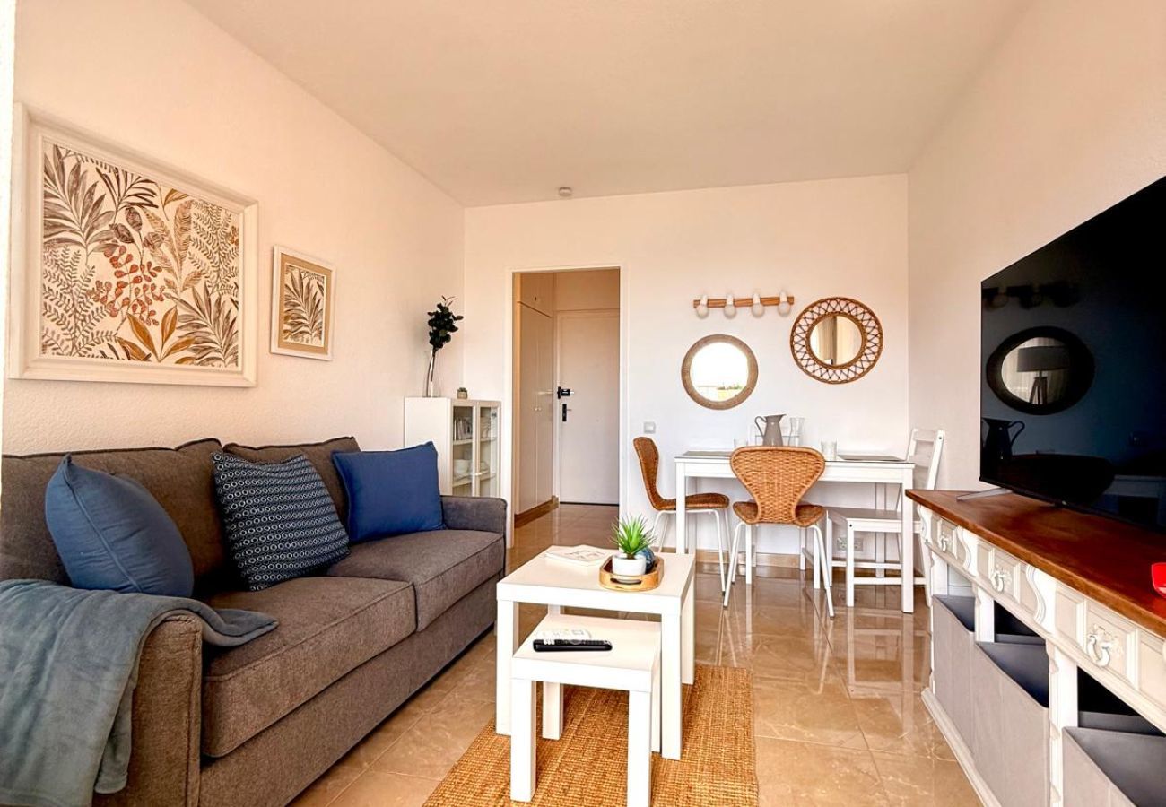 Apartment in Arroyo de la Miel - BONANZA 1 SUNNY BEDROOM APARTMENT, NEW 2026!
