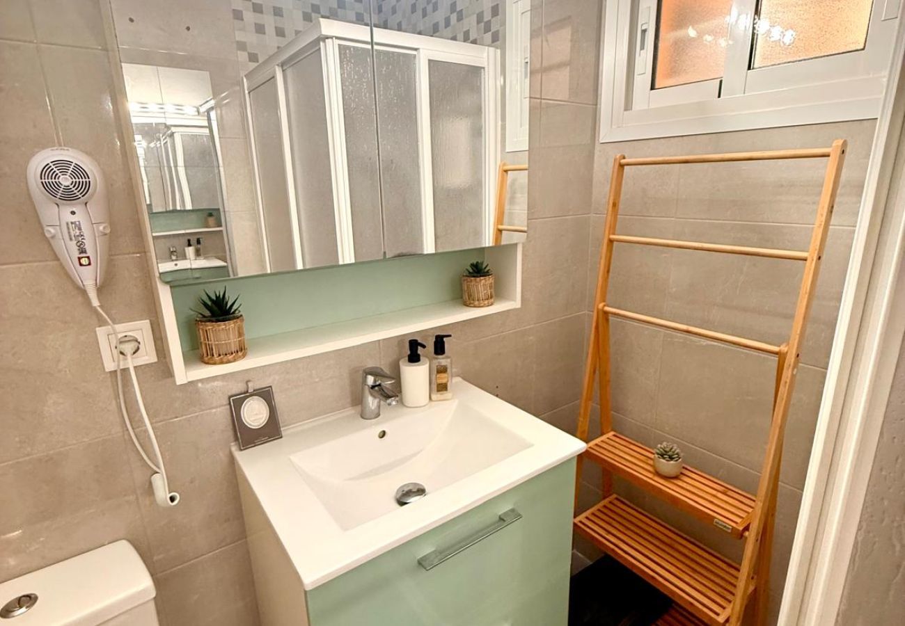 Apartment in Arroyo de la Miel - BONANZA 1 SUNNY BEDROOM APARTMENT, NEW 2026!