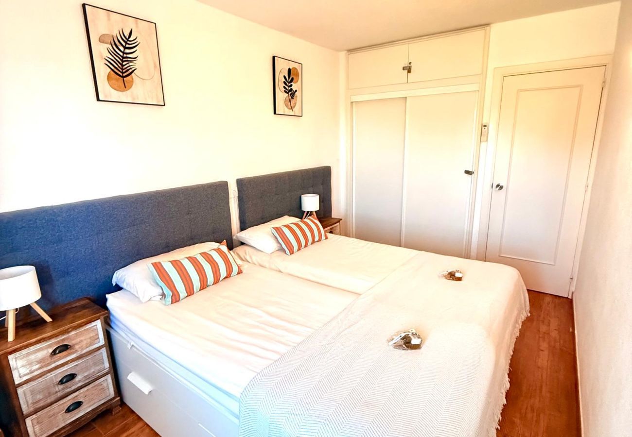 Apartment in Arroyo de la Miel - Charming apartment in Minerva Building, just a short walk from the beach in Arroyo de la Miel