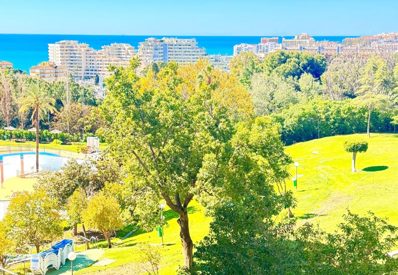 Apartment in Arroyo de la Miel - Charming apartment in Minerva Building, just a short walk from the beach in Arroyo de la Miel