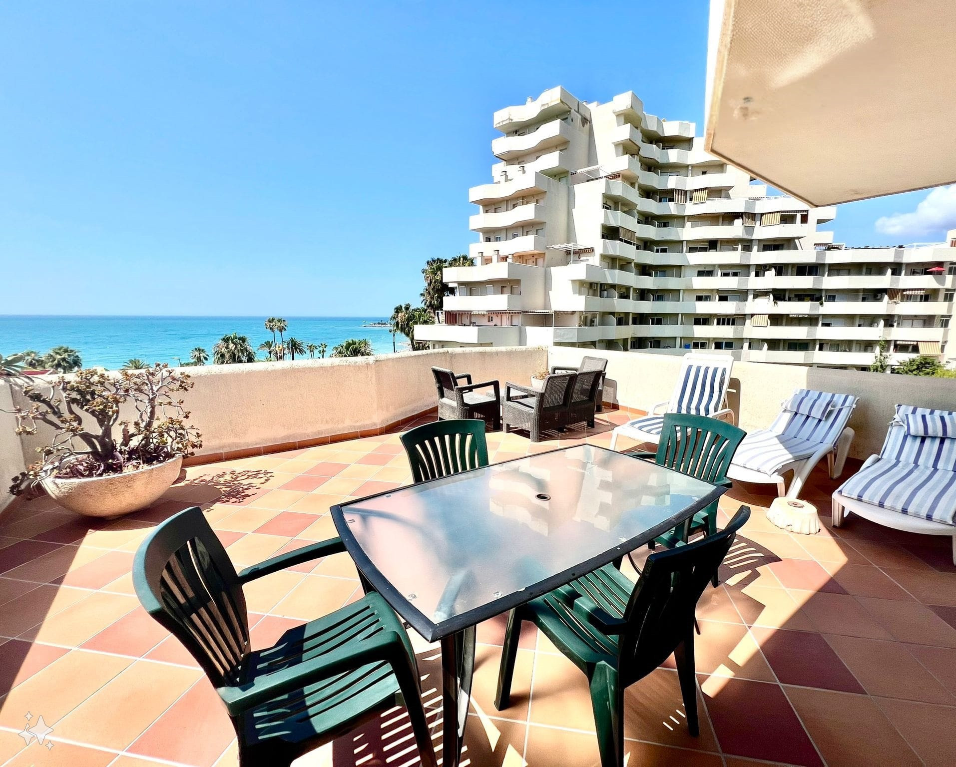  in Benalmádena - Benalbeach Sea Front Apartment with Large Terrace